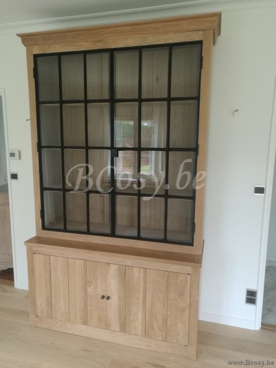 Landelijke eiken buffetkast eik met zwart stalen deuren