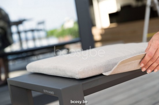 Diphano Metris garden outdoor benches 226x39 PCA Lava.