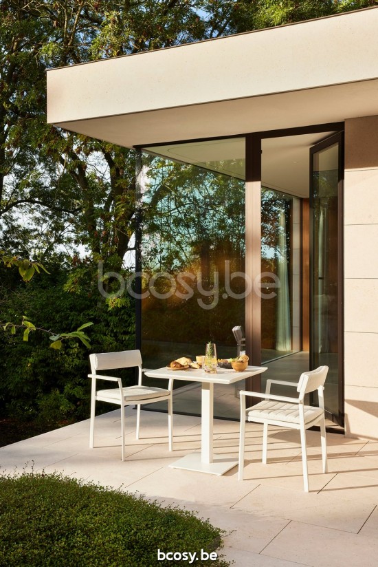 Diphano Metris garden outdoor dining armchairs PCA White.