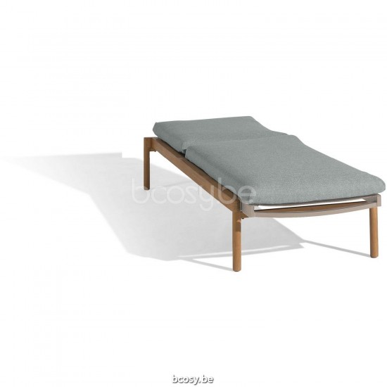 Diphano Newport Sunlounger with teak arms Aluminium Coffee Frame Batyline Sand Fabric Armrests in Natural Teak.