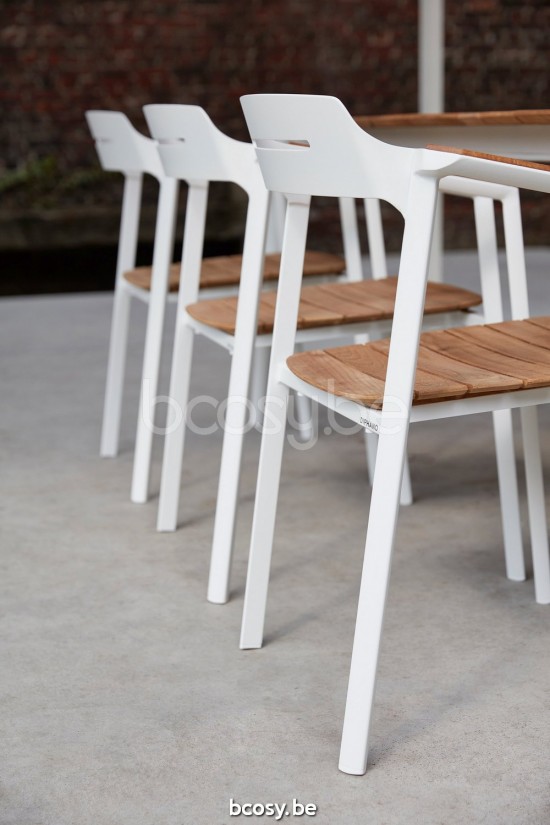 Diphano Icon fauteuils de jardin avec accoudoirs avec accoudoir en teck Aluminium blanc Accoudoirs en Teck naturel.