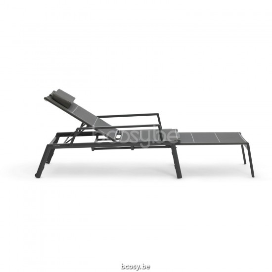 Diphano Selecta Stapelbarer Liegestuhl mit Rädern mit Armlehne Aluminium Lava Gestell Stoff Einschichtige Batyline Cafe.