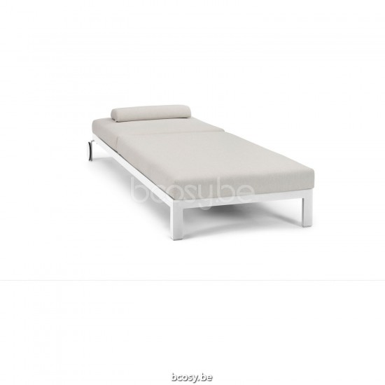 Diphano Cubic Stapelbare ligstoel met wielen Aluminium Wit Frame.