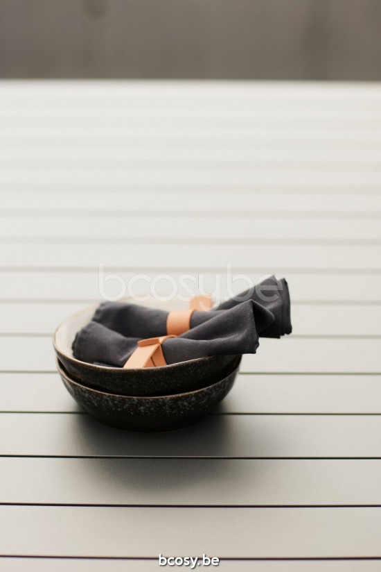 Diphano Metris dining table 226x90 Aluminium Lava Frame.