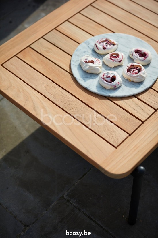 Diphano Omer salontafel S (120x75) Aluminium Wit Frame Tafelblad Naturel Teak.