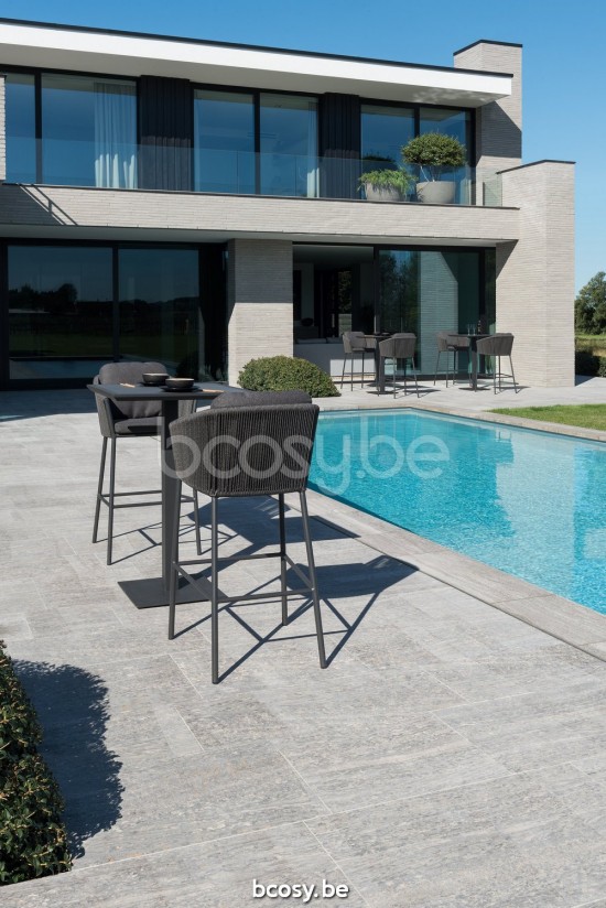 Diphano Selecta hoge bistrotafel H (72x72) Aluminium Lava Frame Tafelblad keramisch zwart 6 mm ingelegd.