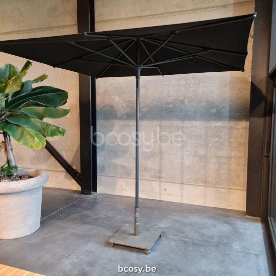 Jardinico AMALFI 250x250 Parasol À Mât Central Mât Noir Toile Black Classic-Acryl solids.