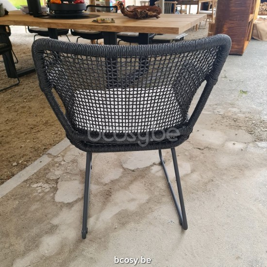 Jardinico LEWIS garden outdoor dining armchairs.