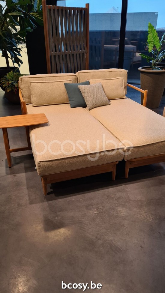 Jardinico NOA garden outdoor coffee side tables.