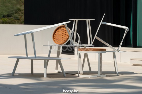 Jati Kebon Bertus Bijzettafel set Wit mat aluminium Tafelblad Teak.