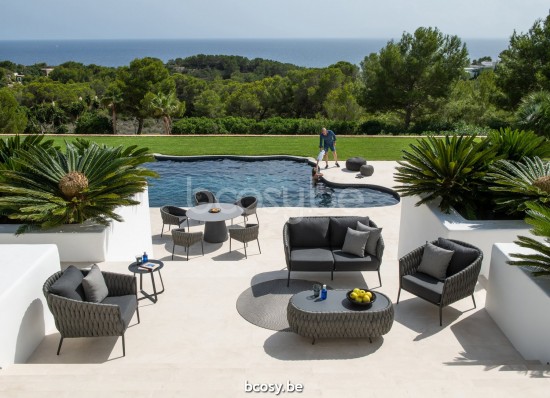 Jati&Kebon Fortuna Socks garden outdoor dining armchairs Charcoal mat aluminium.