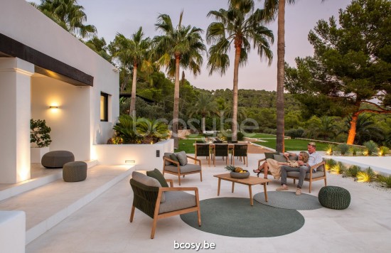 Jati Kebon Ritz Teak Sofa 3-zits Zonder kussens Koord Khaki.