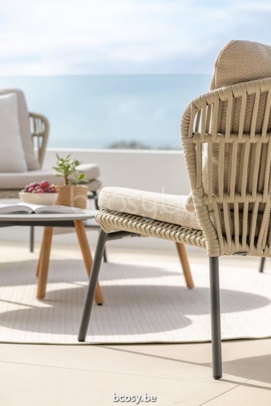 Jati Kebon Lima Stuhl mit tiefem Sitz Ohne kissen Aluminium anthrazit matt Schnur Beige uni.