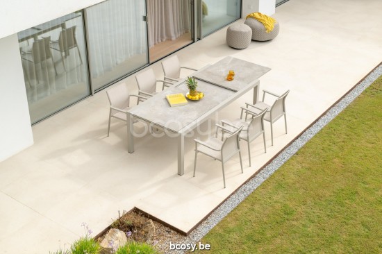 Gescova Lugano Extendable dining table.