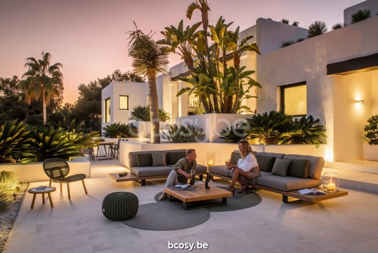 Jati Kebon Truro Lounge Base 3-Seat Alu Charcoal Mat/Teak + Side Table Teak.