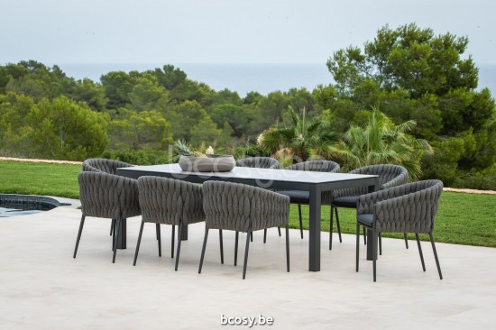 Jati Kebon Danli Tuintafel Zwart mat aluminium Tafelblad Keramisch Asgrijs.