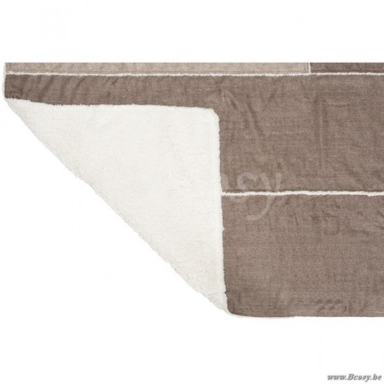 J Line Skier Long Jump Resin Red White Assortment Of 2 People.