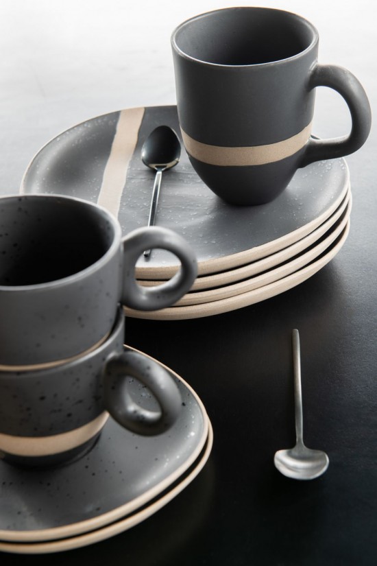 J Line Piatto Ceramica Nero Tortora Small Plato Cerámica Negro Gris Pardo Small.