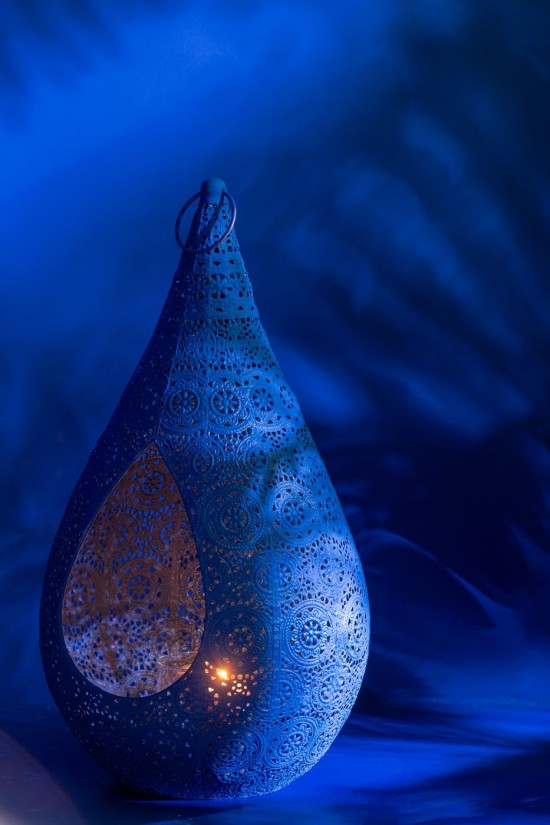 J Line Porta T Light Goccia Metallo Vetro Blu Large Portacandelitas Gota Metal Vidrio Azul Grande.