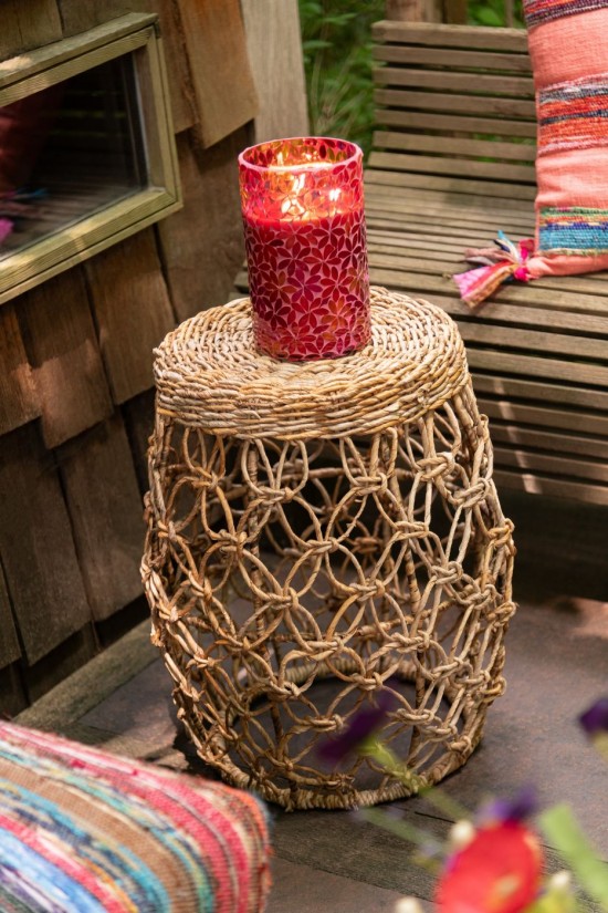 J Line Tavolino Barile Ferro Foglia Di Banano Naturale Mesa Auxiliar Barril Hierro Hoja De Plátano Natural.