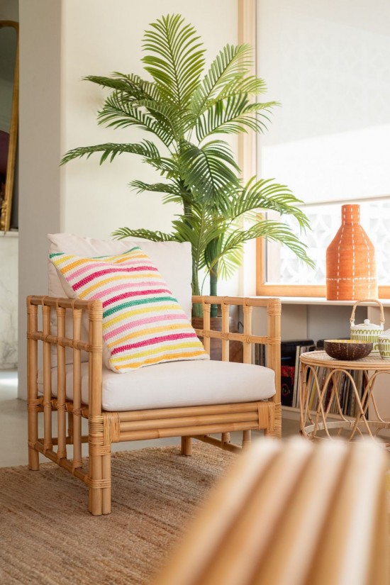 Jline Cushion Cocoon Textile Mix.