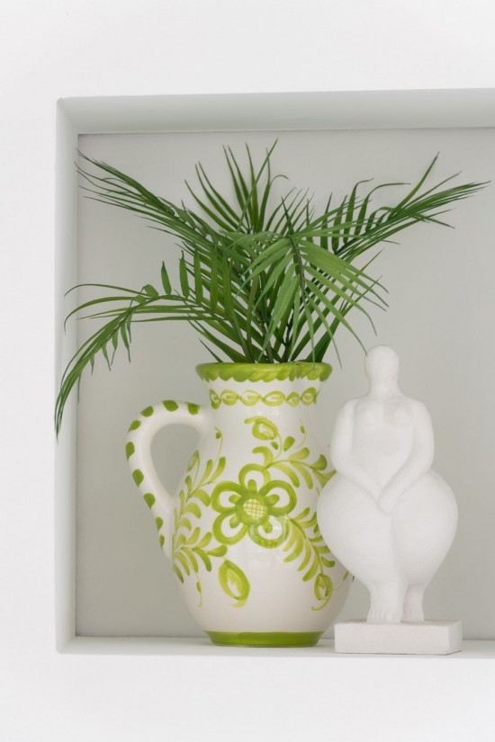 J Line Statuetta Moderna Venus Cemento Bianco Assortimento Di 2 Figura Moderna Venus Cemento Blanca Surtido De 2.