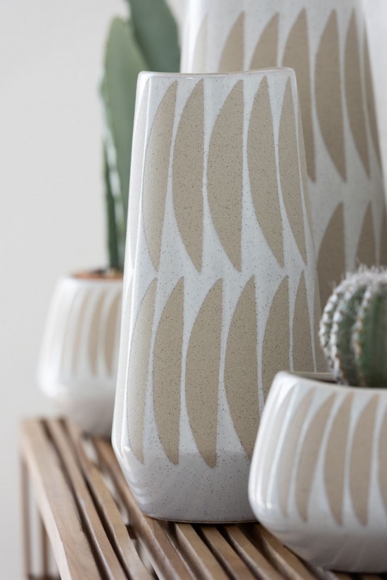 Jline Jarrón Kai Gres Beige Blanco Pequeño.