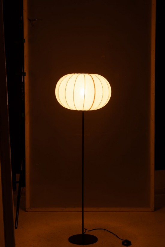 J Line Lampadaires Lampes Raides Debouts Sur Pied De Sol Jolipa Lampadaire Lanterne Metal Textile Blanc Small.