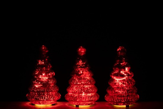 J Line hivers Jolipa Boite De 3 Arbre Led Cotelé Verre Rouge Noël.