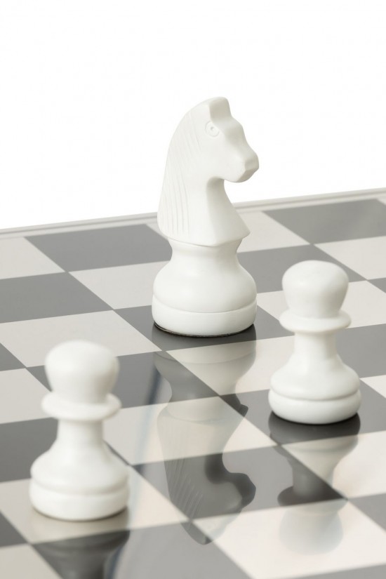 Jline Set De Ajedrez Junta Poliresina Dorado Blanco.