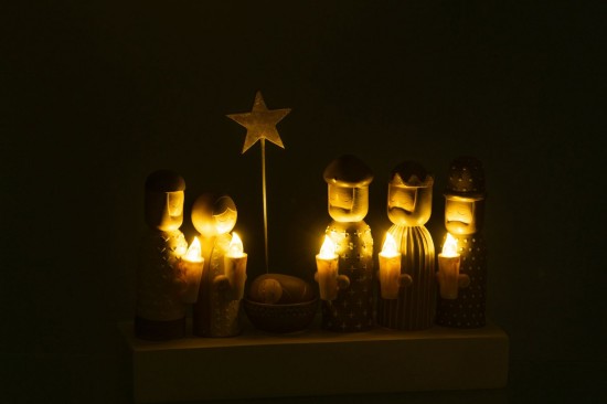 J Line crèches de Noël Jolipa Crèche Led Bougies Poudre De Chaux Multicolore.