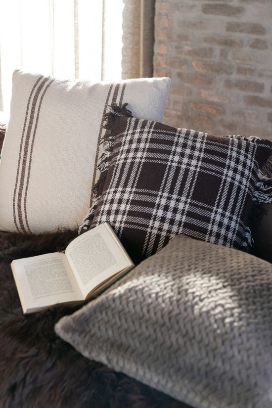 J Line Cuscino A Quadretti Cotone Marrone Scuro Bianco Cojín Azulejos Algodón Marrón Oscuro Blanco.