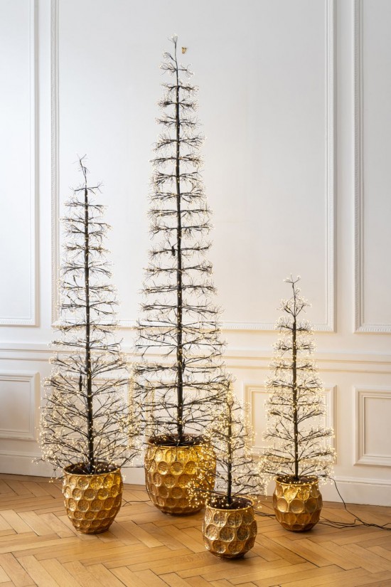 J Line Albero Led Luci Bianco Caldo Ferro Nero Large Árbol Led Luces Blancas Cálidas Plancha Negro Large.