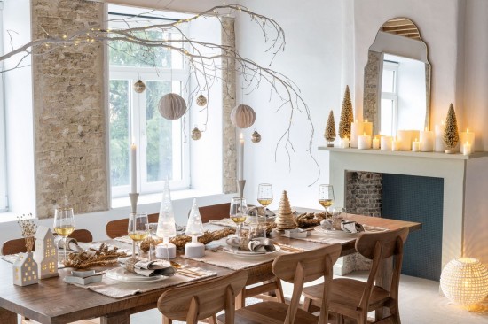 J Line Albero Di Natale Su Piede Metallo Carta Bianco Large Árbol De Navidad En La Base Metal Papel Blanco Large.