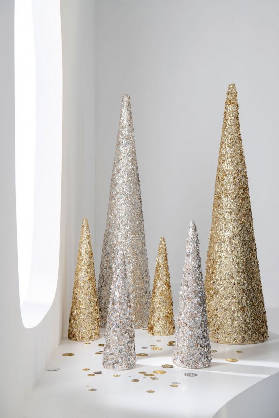 J Line Cono Paillettes Schiuma Oro Small Cono Lentejuelas Espuma Dorado Small.