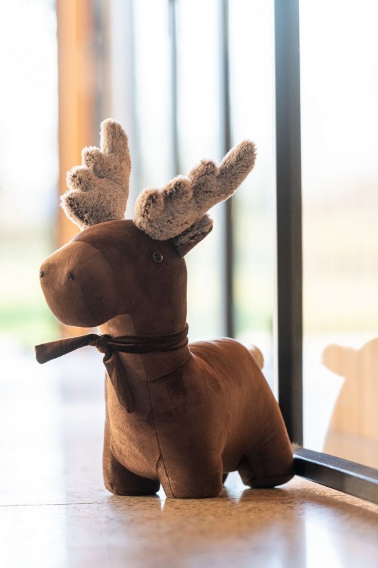 J Line Ferma Porta Renna Poliestere Marrone Large Cuña Para Puerta Reno Poliéster Marrón Large.