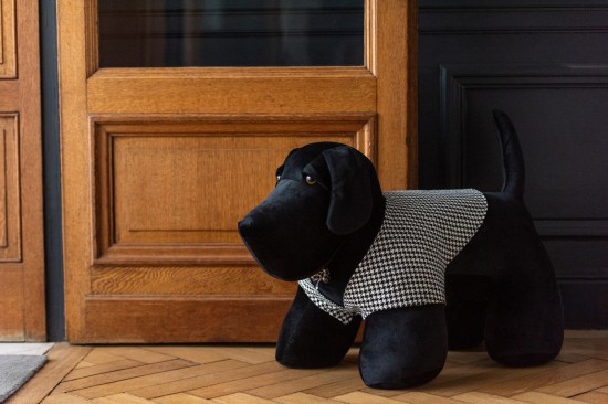 J Line Ferma Porta Cane Pied De Poule Poliestere Nero Bianco Cuña Para Puerta Perro Pied De Poule Poliéster Negro Blanco.