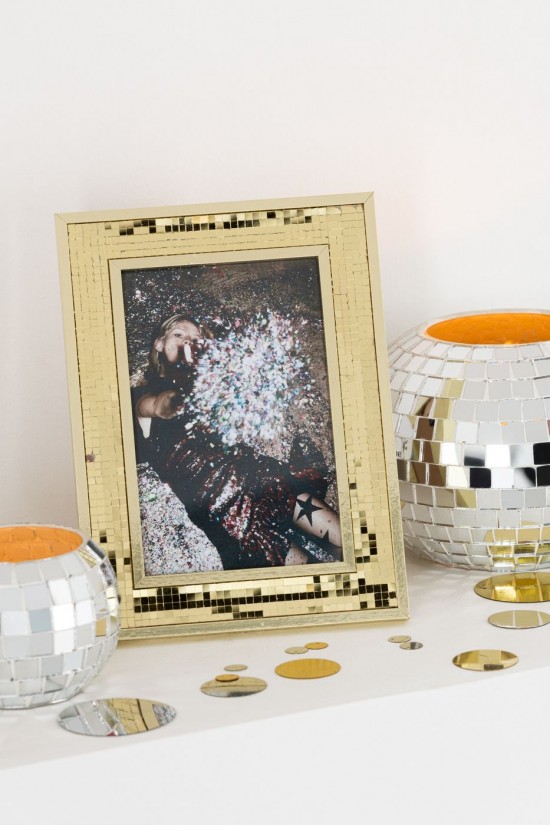 J Line Portafoto Specchio 10X15Cm Vetro Oro Small Portarretratos Espejo 10X15Cm Vidrio Dorado Small.