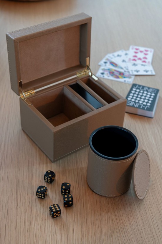 J Line Scatola Per Giocattoli Pu Cammello Caja De Juego Pu Camel.