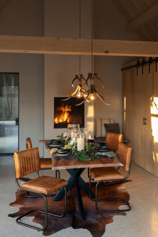 J Line Lampadario Antlers Poliresina Marrone Small Lámpara De Techo Antlers Poliresina Marrón Small.