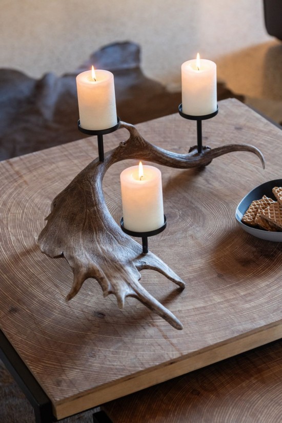 J Line Candeliere Antlers Poliresina Marrone Large Candelabro Antlers Poliresina Marrón Large.