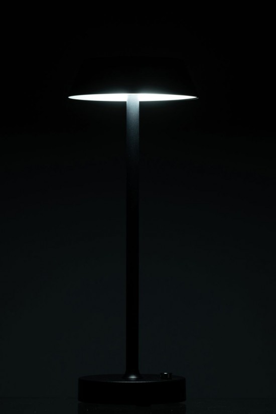 J Line Éclairage Armatures Luminaires D'intérieur Pieds De Lampe Avec Abat Jour Lampes De Table Jolipa Lampe Noé Métal Noir.