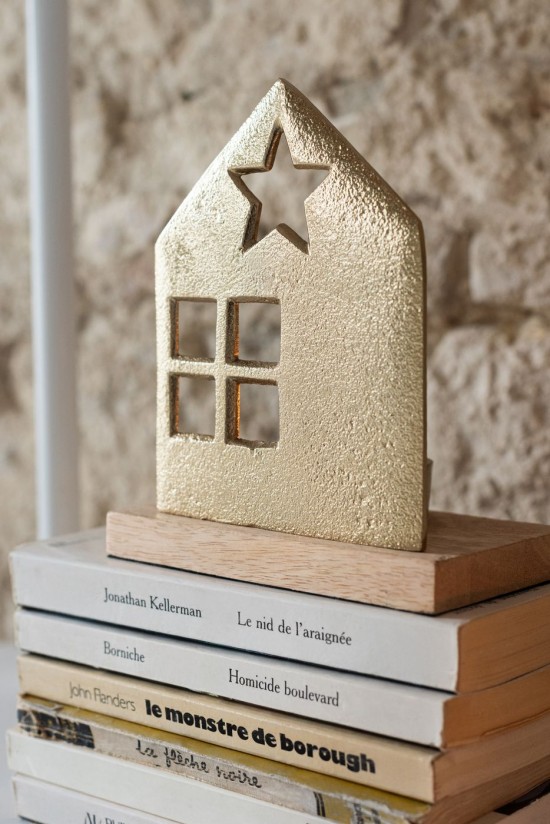 J Line Porta T Light Alluminio Oro Portavelas Aluminio Dorado.