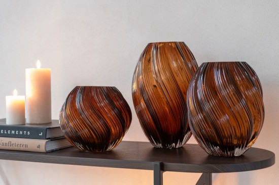 J Line Vaso Carol Vetro Marrone Small Jarrón Carol Vidrio Marrón Small.