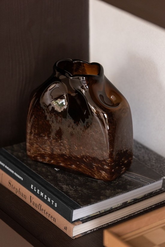 J Line Vaso Rettangolare Vetro Marrone Scuro Small Jarrón Rectángulo Vidrio Marrón Oscuro Small.