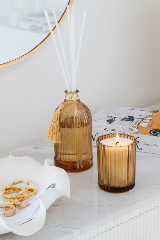 J Line Diffusore A Bastoncini Magic Olio Profumato Bianco Oro Large Difusor Magic Aceite Perfumado Blanco Dorado Large.