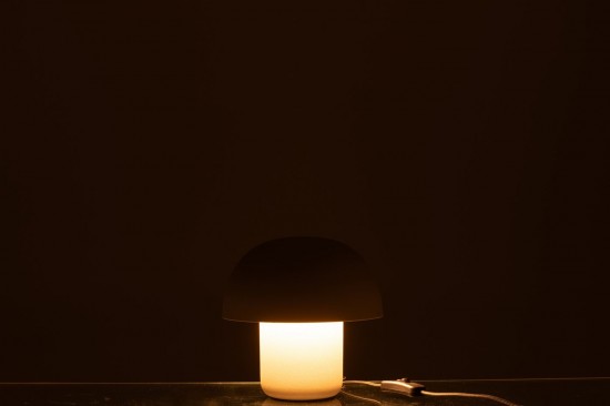 J Line Éclairage Armatures Luminaires D'intérieur Pieds De Lampe Avec Abat Jour Lampes De Table Jolipa Lampe De Table Fer Grèg.