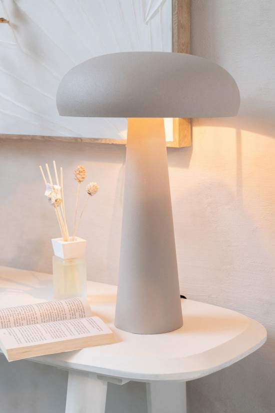 J Line Lampada Da Tavolo Ferro Greige Lámpara Plancha Corcho.