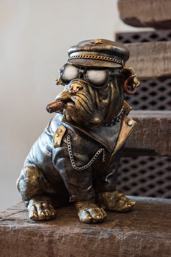 J Line Bulldog B Sigaretta Resina Marrone Antico Bulldog B Cigarrillo Poliresina Marron Antiguo.