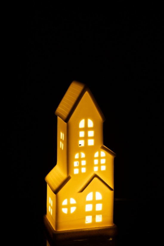 J Line hivers Jolipa Maison Led 4 Fenêtres Argile Blanc.